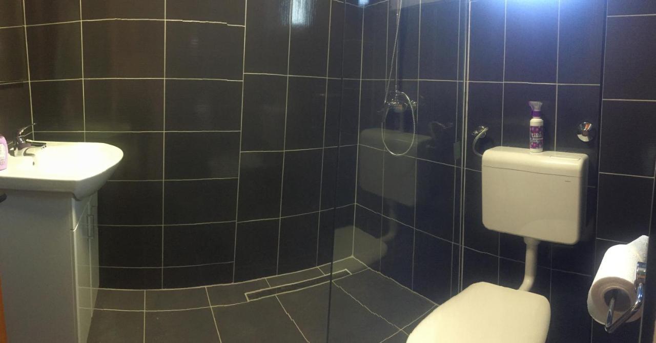 Apartmani Nerko Pag Town Eksteriør billede