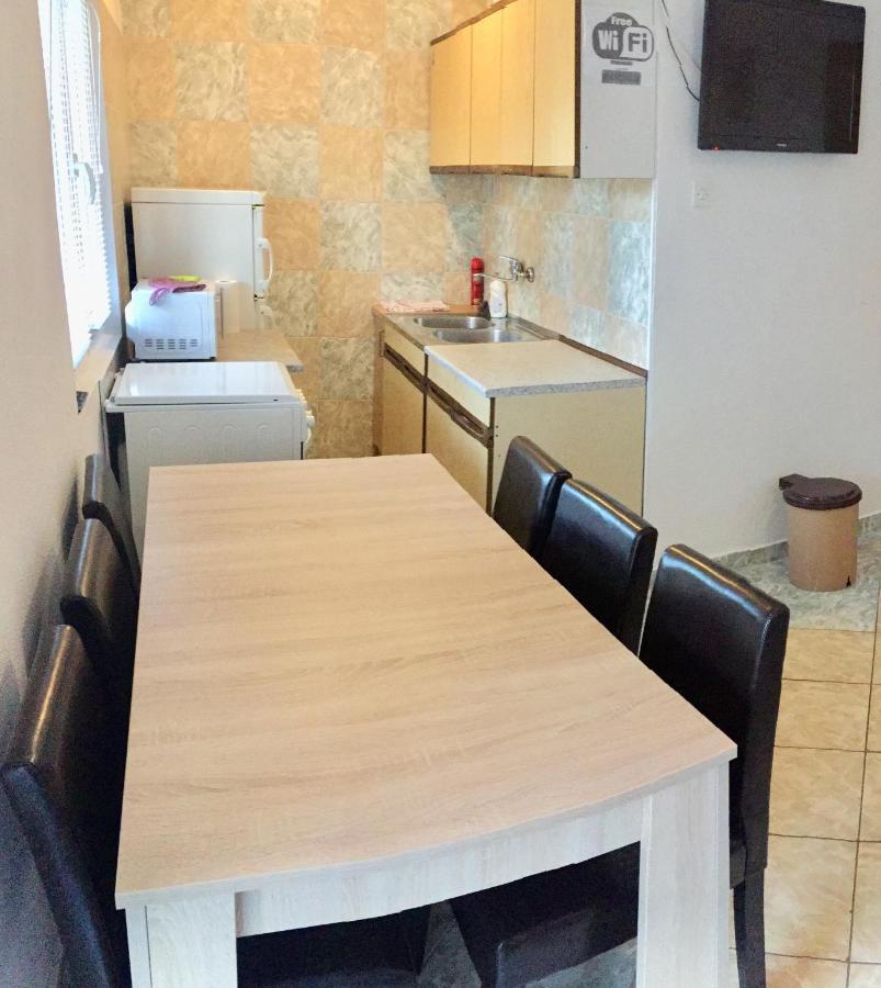 Apartmani Nerko Pag Town Eksteriør billede